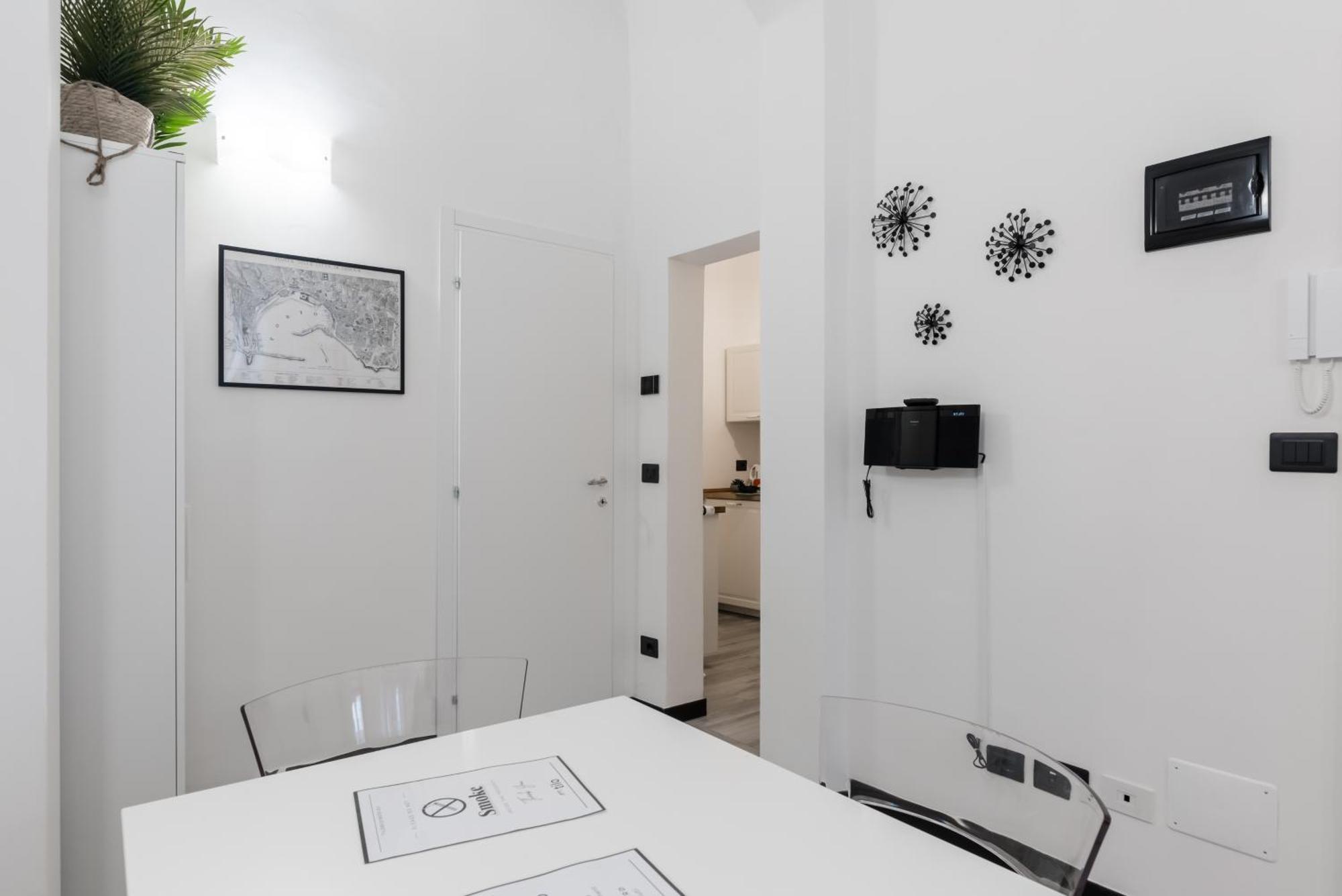 Acquario 5 Minuti, 1Br , Free A-C, Wifi & Netflix "City Center" By Tilo Genua Exteriör bild