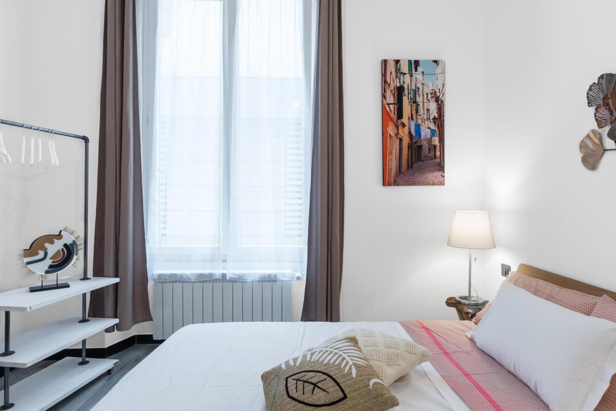 Acquario 5 Minuti, 1Br , Free A-C, Wifi & Netflix "City Center" By Tilo Genua Exteriör bild